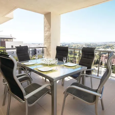Appartement Two-bedroom In Benahavis Estepona